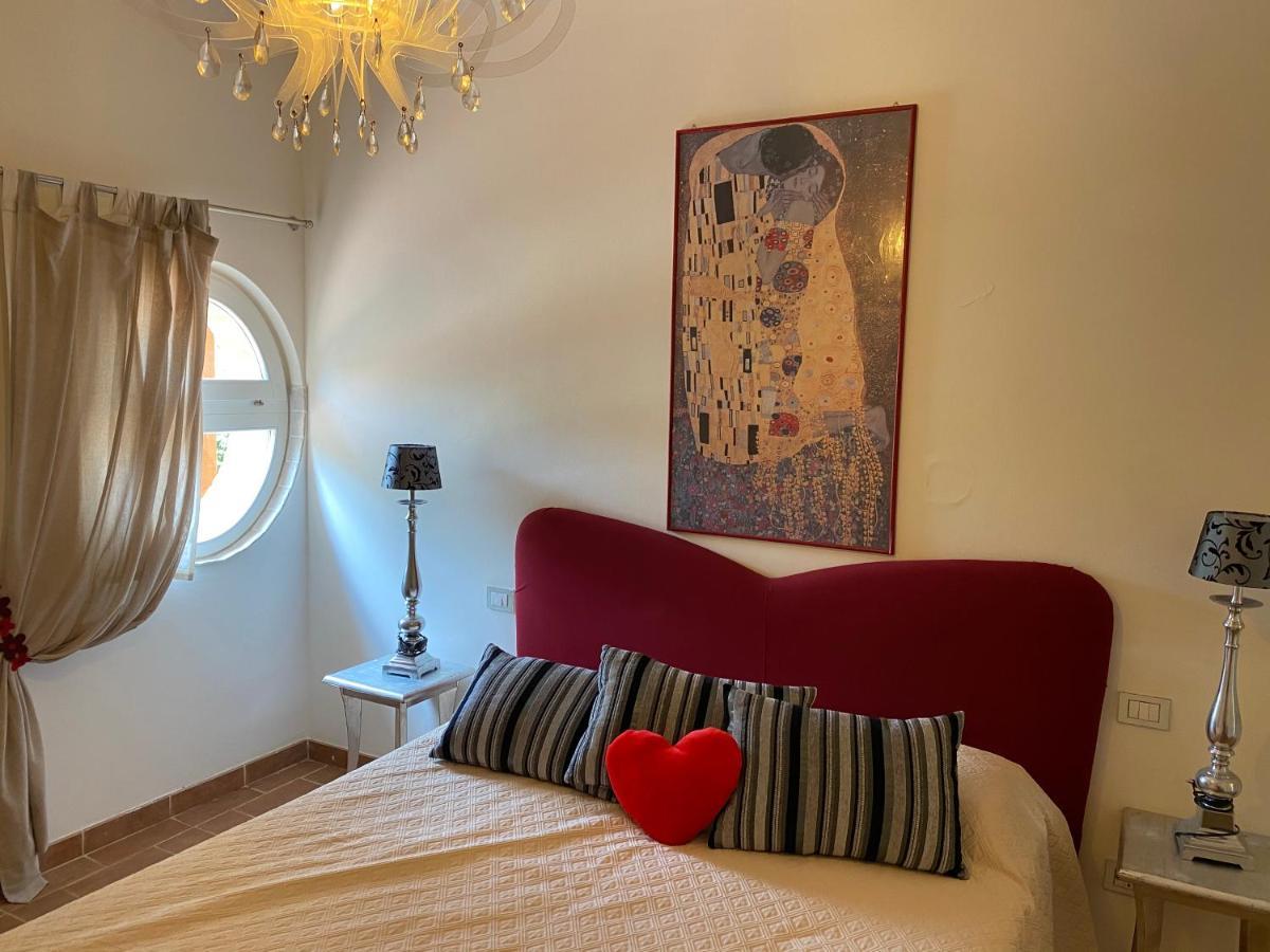 La Posta Di Bacco Apartment Gualdo Cattaneo Luaran gambar