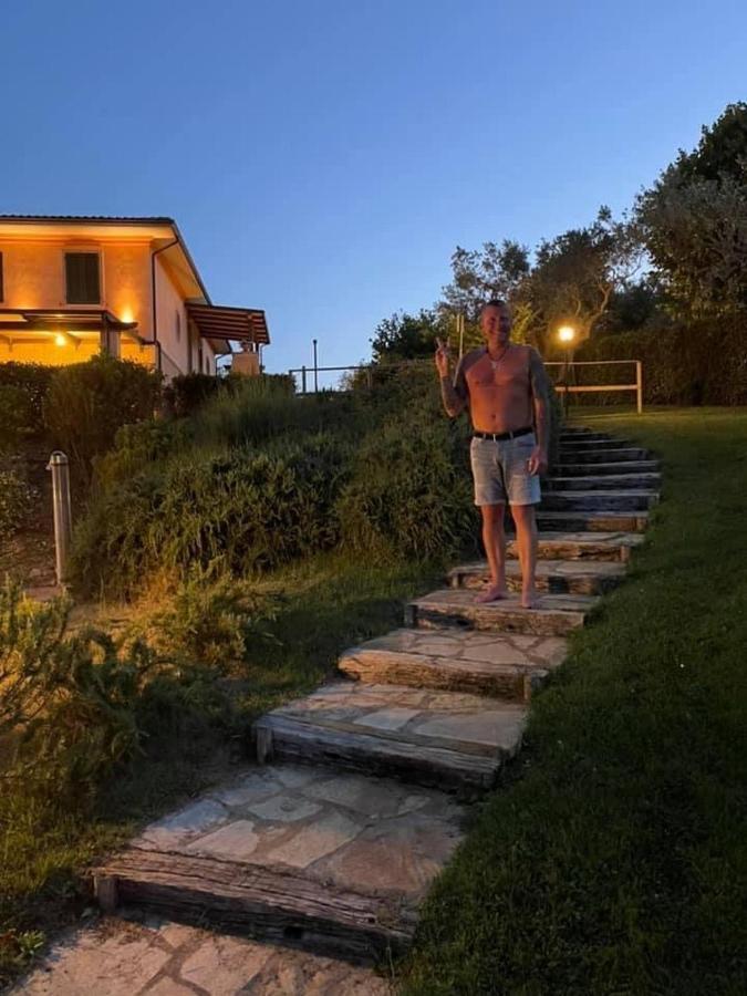 La Posta Di Bacco Apartment Gualdo Cattaneo Luaran gambar