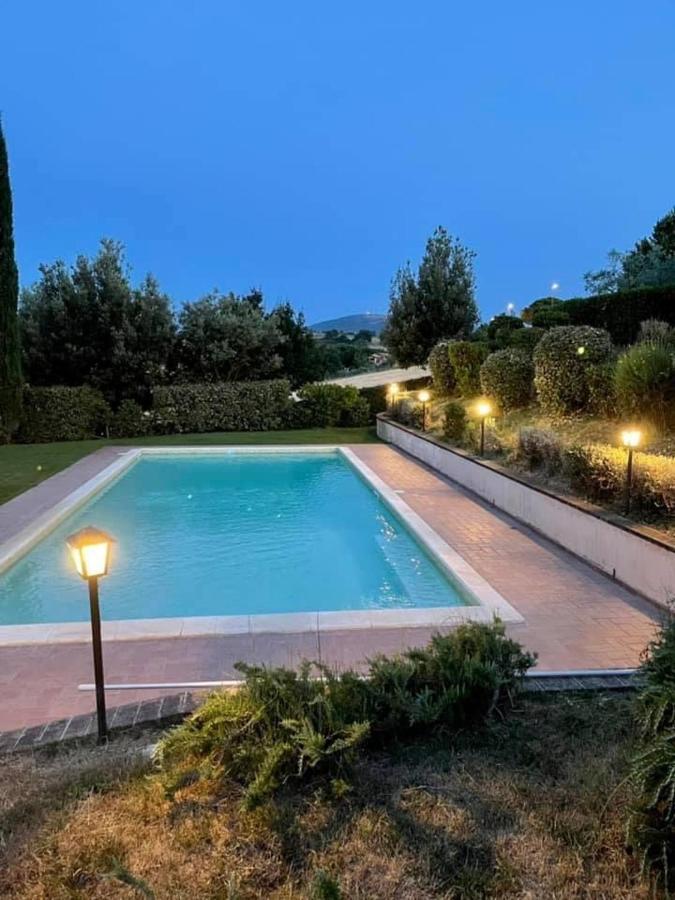 La Posta Di Bacco Apartment Gualdo Cattaneo Luaran gambar