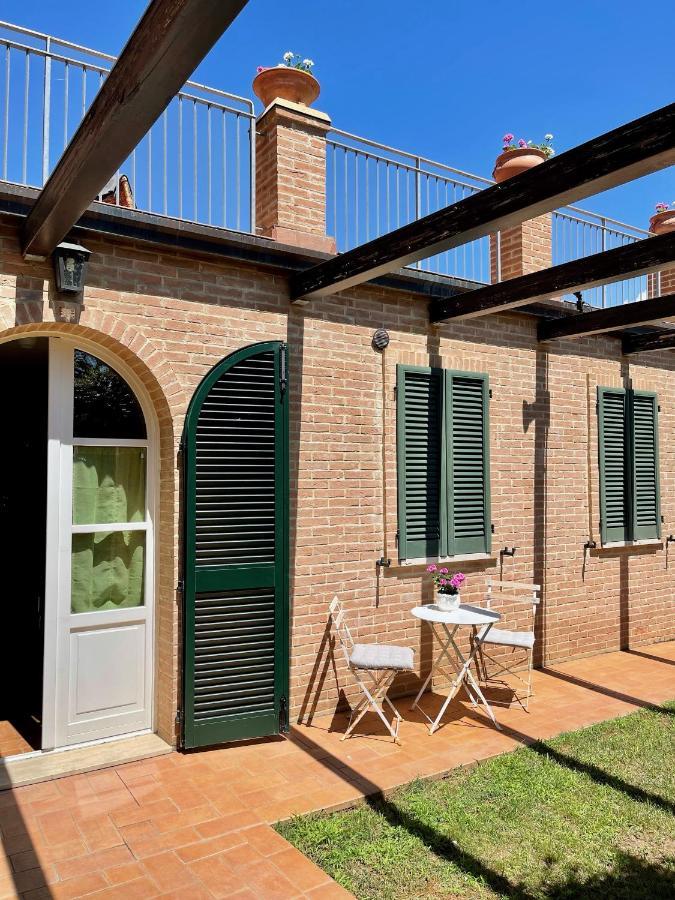 La Posta Di Bacco Apartment Gualdo Cattaneo Luaran gambar