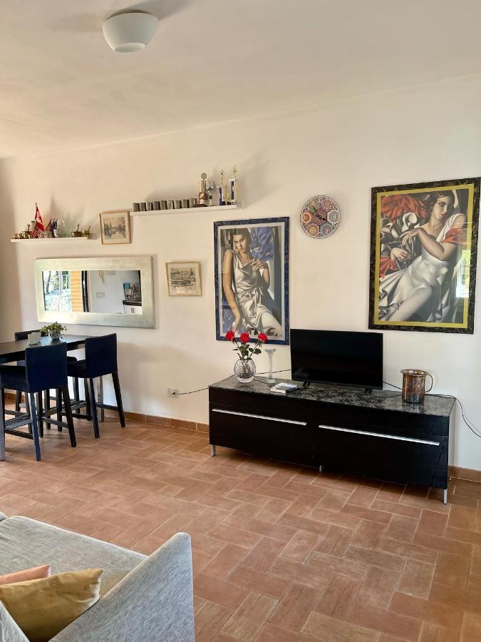 La Posta Di Bacco Apartment Gualdo Cattaneo Luaran gambar