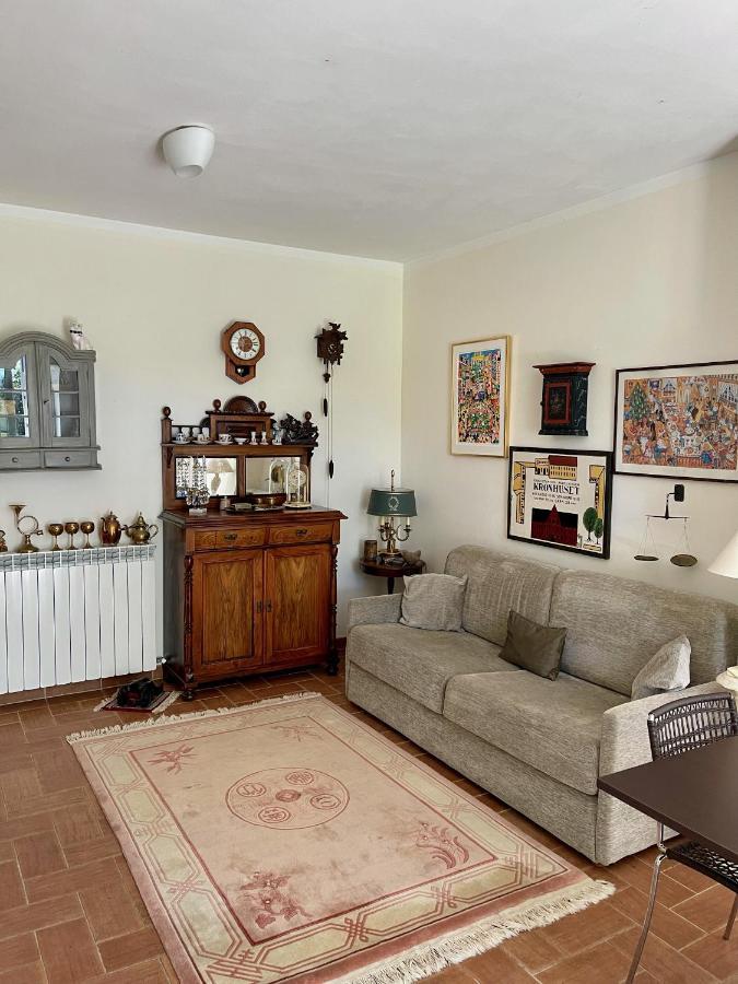 La Posta Di Bacco Apartment Gualdo Cattaneo Luaran gambar