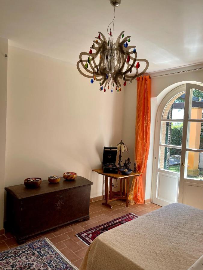 La Posta Di Bacco Apartment Gualdo Cattaneo Luaran gambar